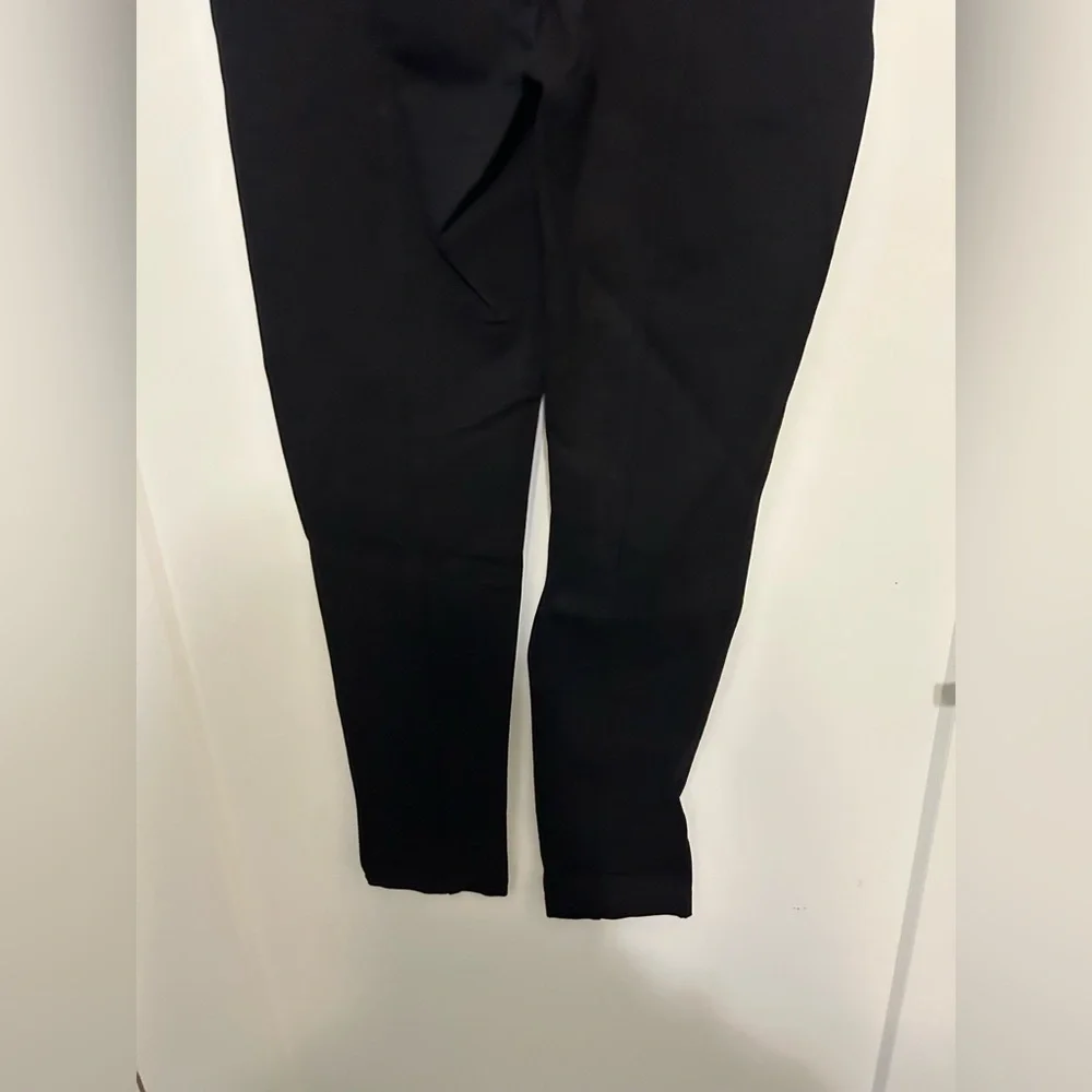 NWT Calvin Klein Modern Slim Leggings in Black